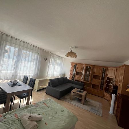 Schoene Ferienwohnung In Σααρμπρύκεν Εξωτερικό φωτογραφία