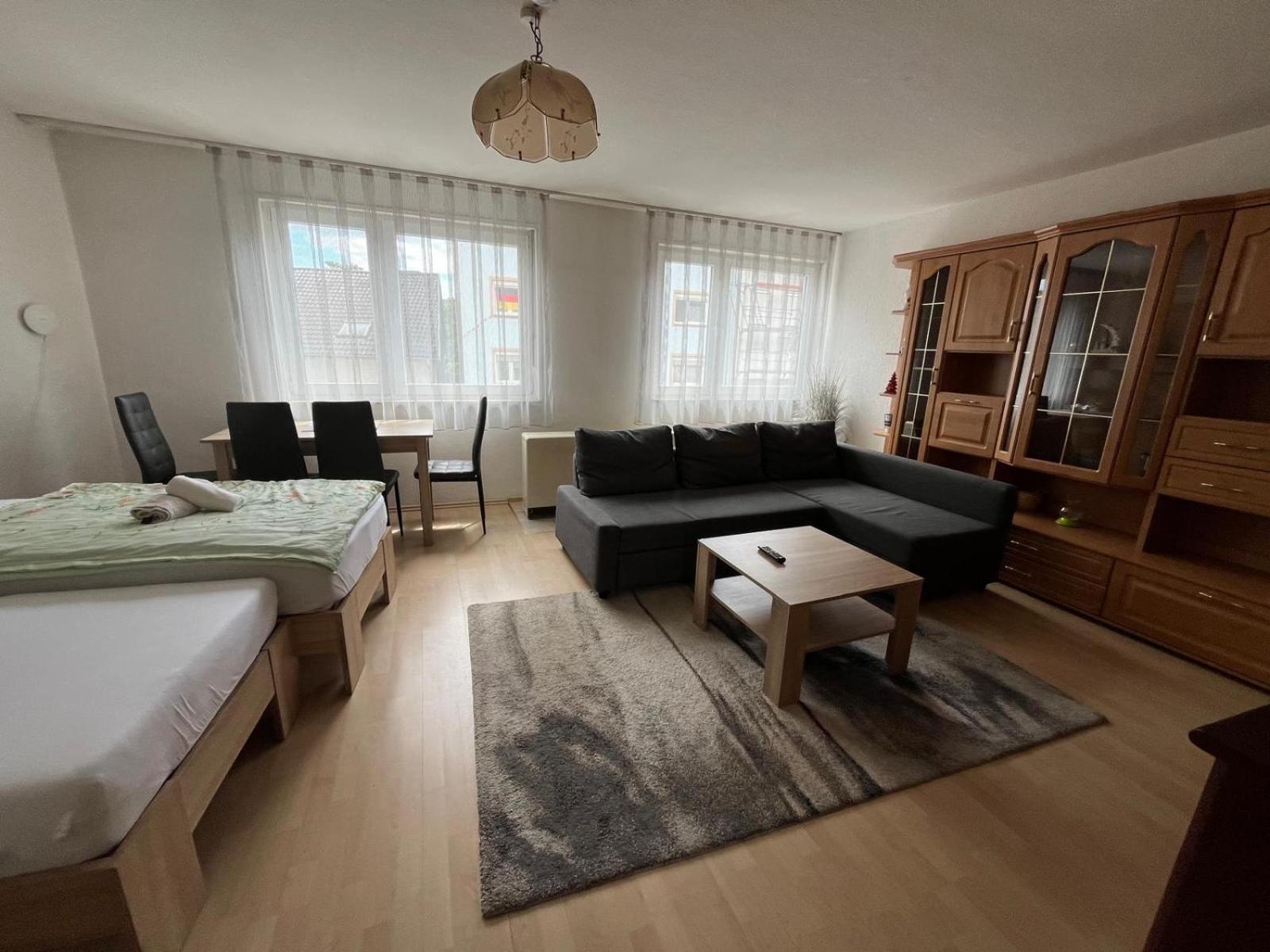Schoene Ferienwohnung In Σααρμπρύκεν Εξωτερικό φωτογραφία